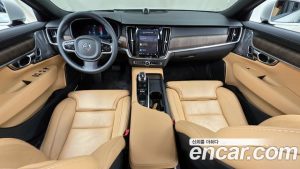 Volvo S90 B5 ULTIMATE Bright 2023 года из Южной Кореи