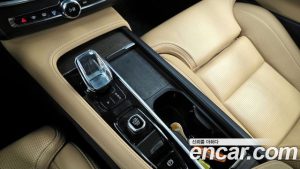 Volvo S90 B5 ULTIMATE Bright 2023 года из Южной Кореи