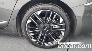 Kia K8 Signature 2025 года из Южной Кореи
