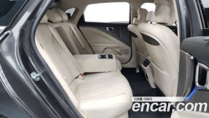 Kia K8 Signature 2025 года из Южной Кореи