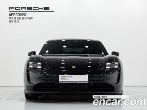 Porsche Taycan Base 2024 года из Южной Кореи