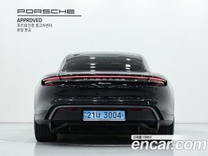 Porsche Taycan Base 2024 года из Южной Кореи