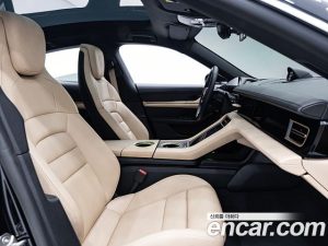 Porsche Taycan Base 2024 года из Южной Кореи