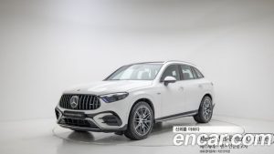 Mercedes-Benz GLC-Class AMG GLC43 4MATIC 2025 года из Южной Кореи
