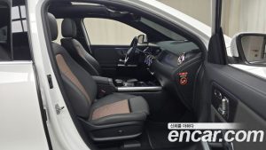Mercedes-Benz EQA EQA250 2023 года из Южной Кореи