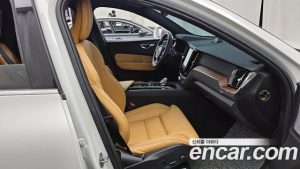 Volvo XC60 B5 ULTIMATE Bright 2024 года из Южной Кореи