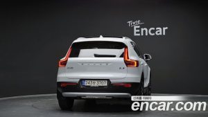 Volvo XC40 B4 ULTIMATE Bright 2024 года из Южной Кореи