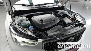 Volvo XC40 B4 ULTIMATE Bright 2024 года из Южной Кореи
