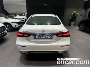 Mercedes-Benz E-Class E350 4MATIC Exclusive 2023 года из Южной Кореи