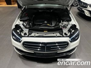 Mercedes-Benz E-Class E350 4MATIC Exclusive 2023 года из Южной Кореи