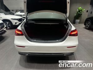 Mercedes-Benz E-Class E350 4MATIC Exclusive 2023 года из Южной Кореи