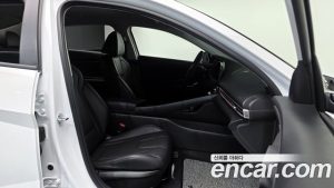 Hyundai AVANTE 1.6 2025 года из Южной Кореи