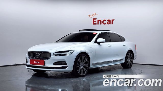 Volvo S90 T8 AWD Ultra Bright 2025 года из Кореи