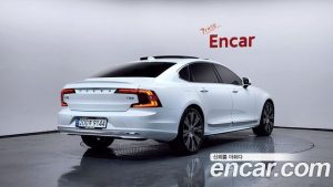 Volvo S90 T8 AWD Ultra Bright 2025 года из Южной Кореи