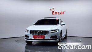 Volvo S90 T8 AWD Ultra Bright 2025 года из Южной Кореи