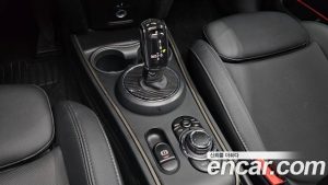 Mini Countryman CLASSIC Plus COMFORT PACK 2023 года из Южной Кореи