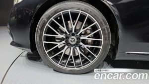 Mercedes-Benz S-Class S580L 4MATIC 2024 года из Южной Кореи