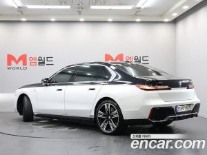 BMW 7-Series 750e xDrive M Sport 2024 года из Южной Кореи