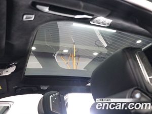 BMW 7-Series 750e xDrive M Sport 2024 года из Южной Кореи