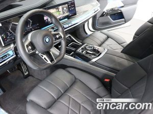BMW 7-Series 750e xDrive M Sport 2024 года из Южной Кореи