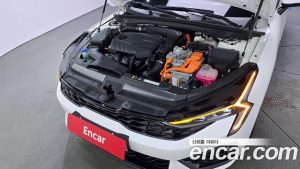 Kia K5 Signature 2024 года из Южной Кореи