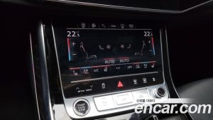 Audi Q8 45 TDI 4WD Premium 2023 года из Южной Кореи