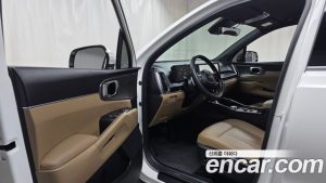 Kia Sorento Бензин 2.5T 2WD 2024 года из Южной Кореи