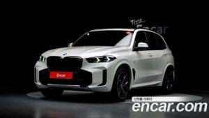 BMW X5 xDrive 40i M Sport 2025 года из Южной Кореи