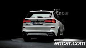 BMW X5 xDrive 40i M Sport 2025 года из Южной Кореи