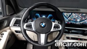 BMW X5 xDrive 40i M Sport 2025 года из Южной Кореи
