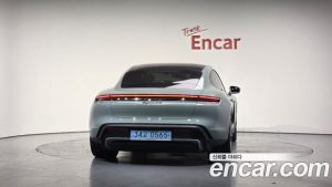 Porsche Taycan 4S 2025 года из Южной Кореи