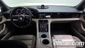 Porsche Taycan 4S 2025 года из Южной Кореи