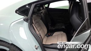 Porsche Taycan 4S 2025 года из Южной Кореи