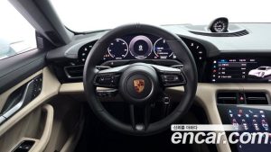 Porsche Taycan 4S 2025 года из Южной Кореи