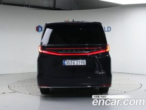 Lexus LM 500h Royal 2025 года из Южной Кореи