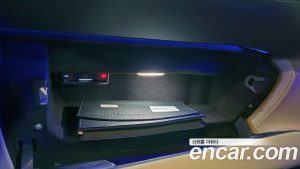 Mercedes-Benz SL-Class AMG SL63 4MATIC+ MANUFAKTUR 2024 года из Южной Кореи