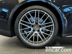 Porsche Panamera 2.9 AWD 2024 года из Южной Кореи