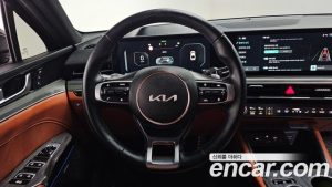 Kia K5 Signature 2024 года из Южной Кореи