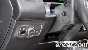 Mercedes-Benz EQB EQB300 4MATIC 2023 года из Южной Кореи