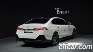 BMW 5-Series 520i M Sport 2024 года из Южной Кореи