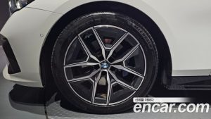 BMW 5-Series 520i M Sport 2024 года из Южной Кореи