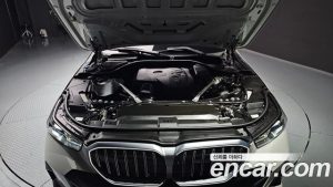 BMW 5-Series 520i M Sport 2024 года из Южной Кореи