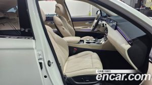 Genesis GV70 2.5T Бензин AWD 2025 года из Южной Кореи