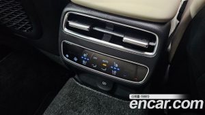 Genesis GV70 2.5T Бензин AWD 2025 года из Южной Кореи