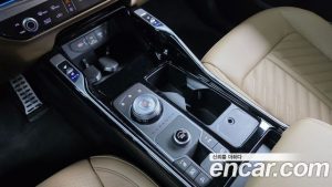 Kia Sorento HEV 1.6 2WD 2024 года из Южной Кореи