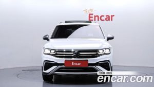 Volkswagen Tiguan 2.0 TSI Prestige 2023 года из Южной Кореи