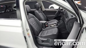 Volkswagen Tiguan 2.0 TSI Prestige 2023 года из Южной Кореи