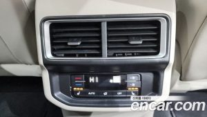 Volkswagen Atlas 2.0 TSI R-LINE 7-Seater 2025 года из Южной Кореи