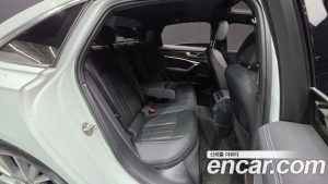 Audi A6 45 TDI 4WD Premium 2023 года из Южной Кореи