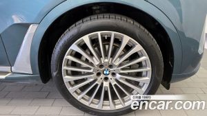 BMW X7 xDrive 40i Design Pure Excellence 6 2023 года из Южной Кореи